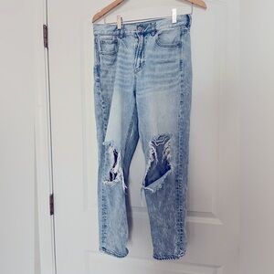 American Eagle Mom Jeans